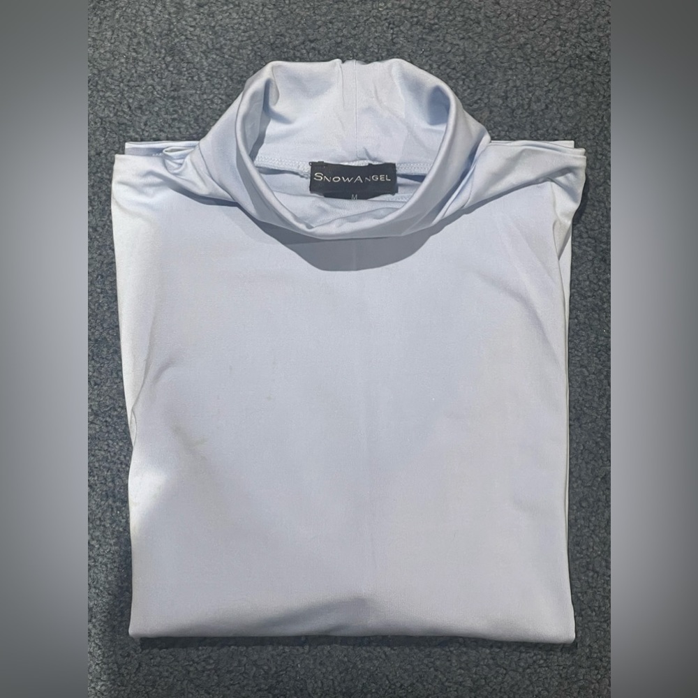 Snow Angel Classic Women’s Turtleneck Baselayer Top Size M Moisture Wicking